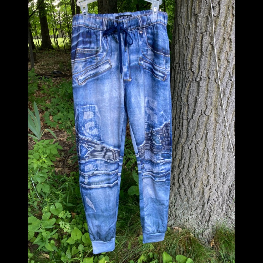 8Th DSTRKT denim look joggers in mint condition!